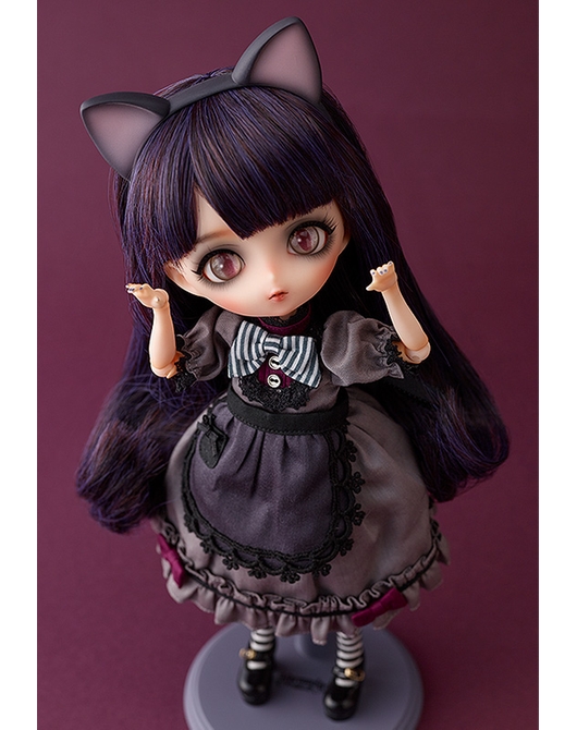 harmonia doll